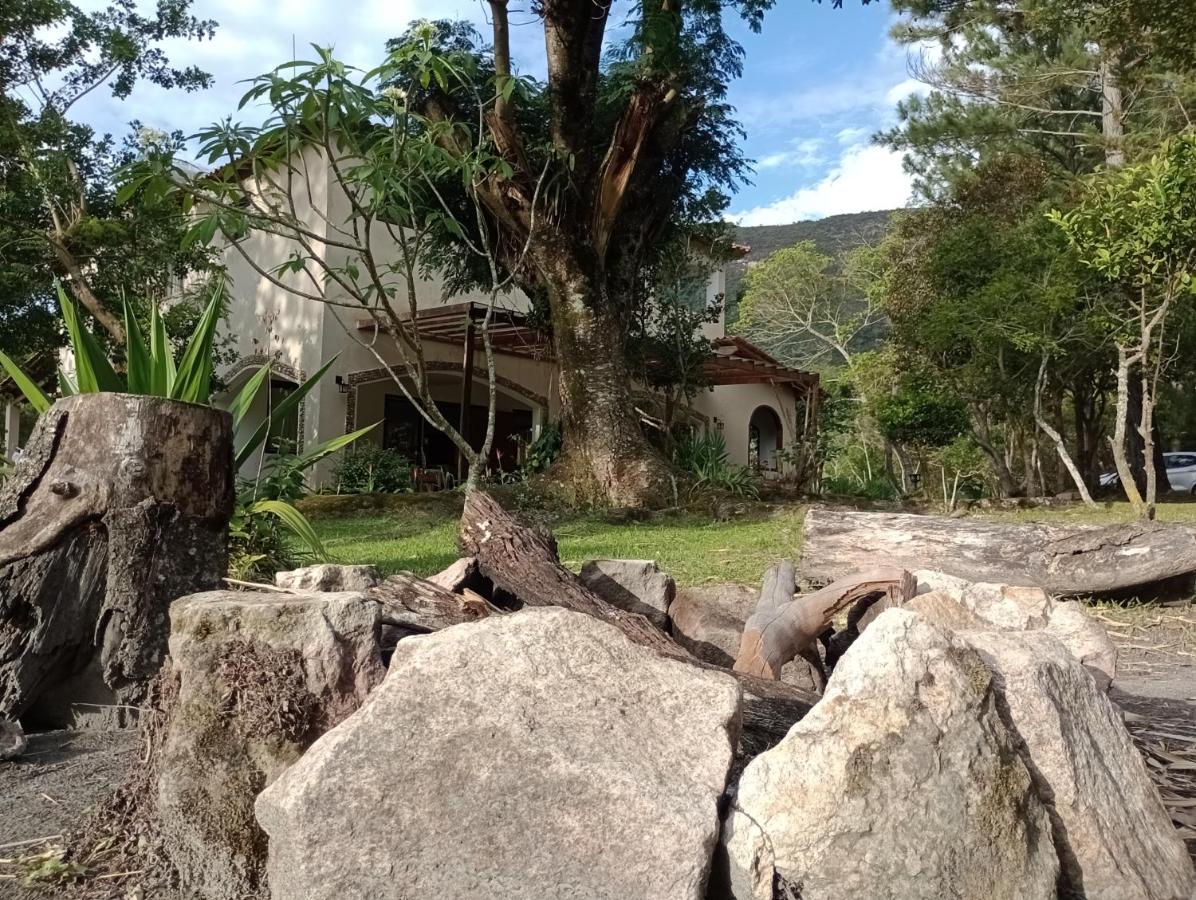 Pousada Canto Das Cachoeiras Vale do Capao Buitenkant foto